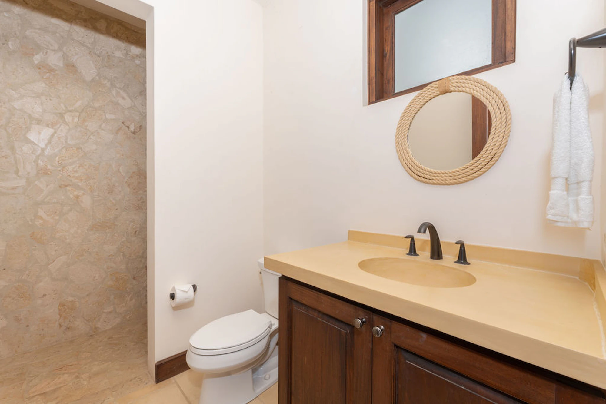 Casa Caura | 5 Calle la Ronda