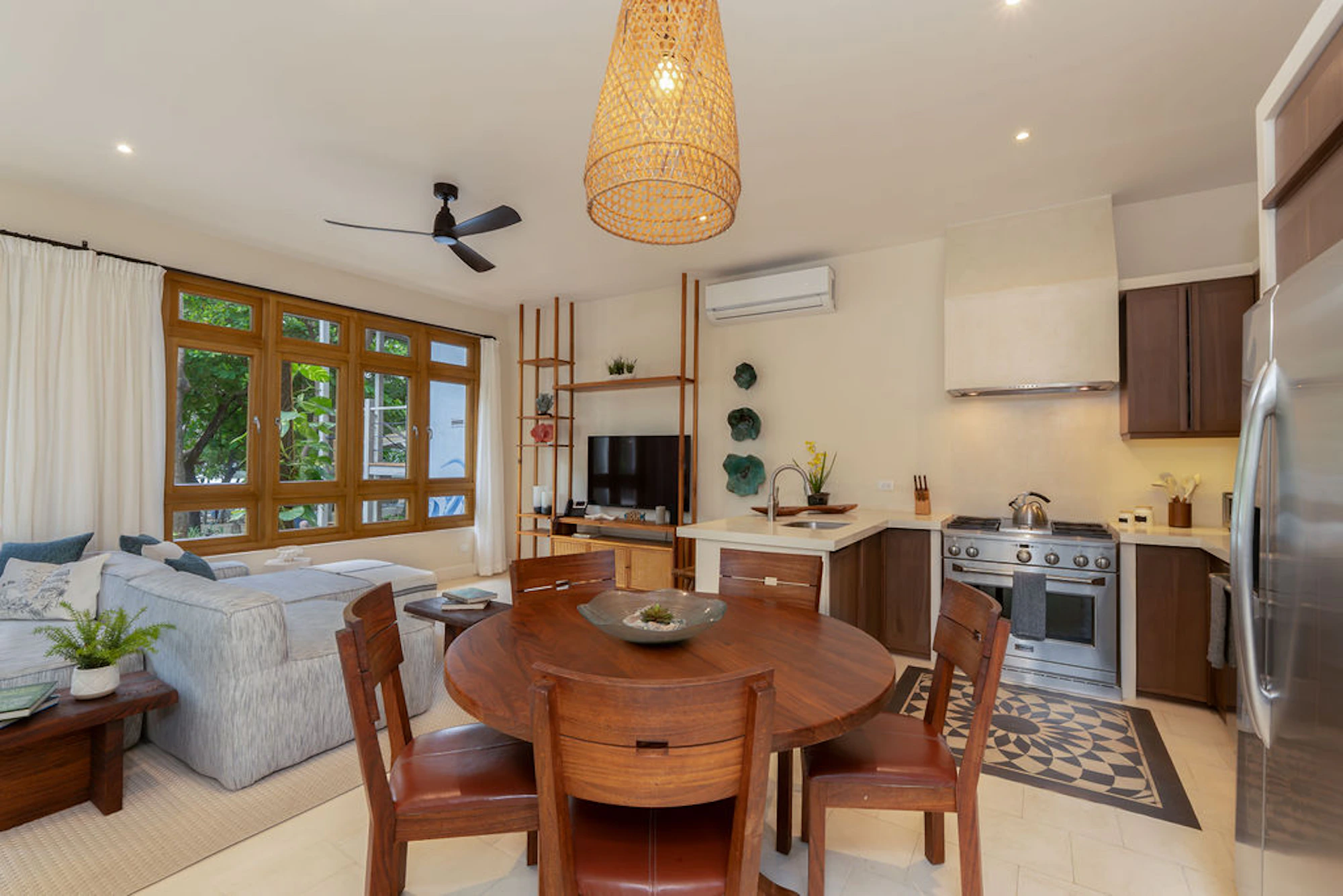 Casa Hydra | 7 Paseo del Mar