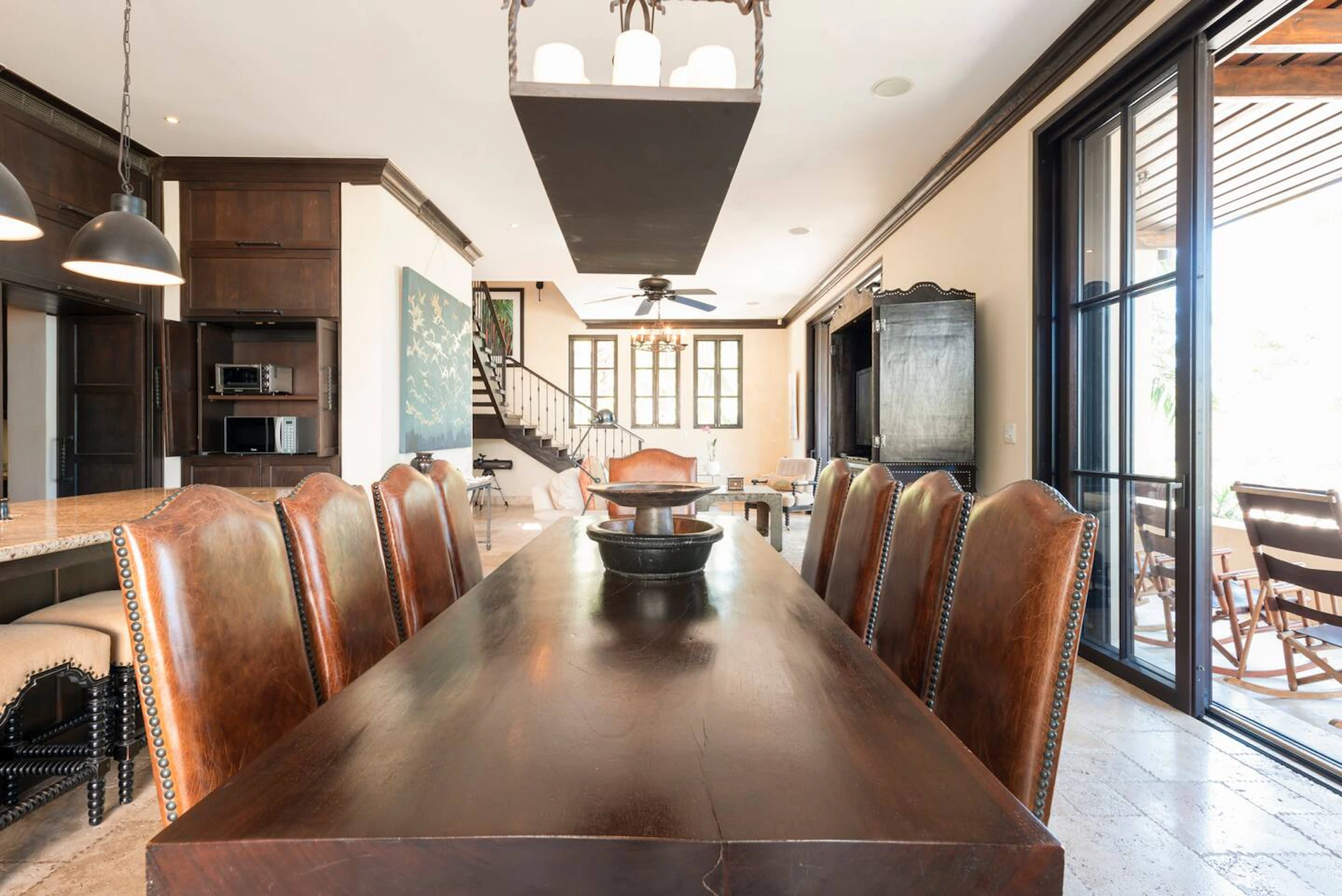 StuCasa Dining Table