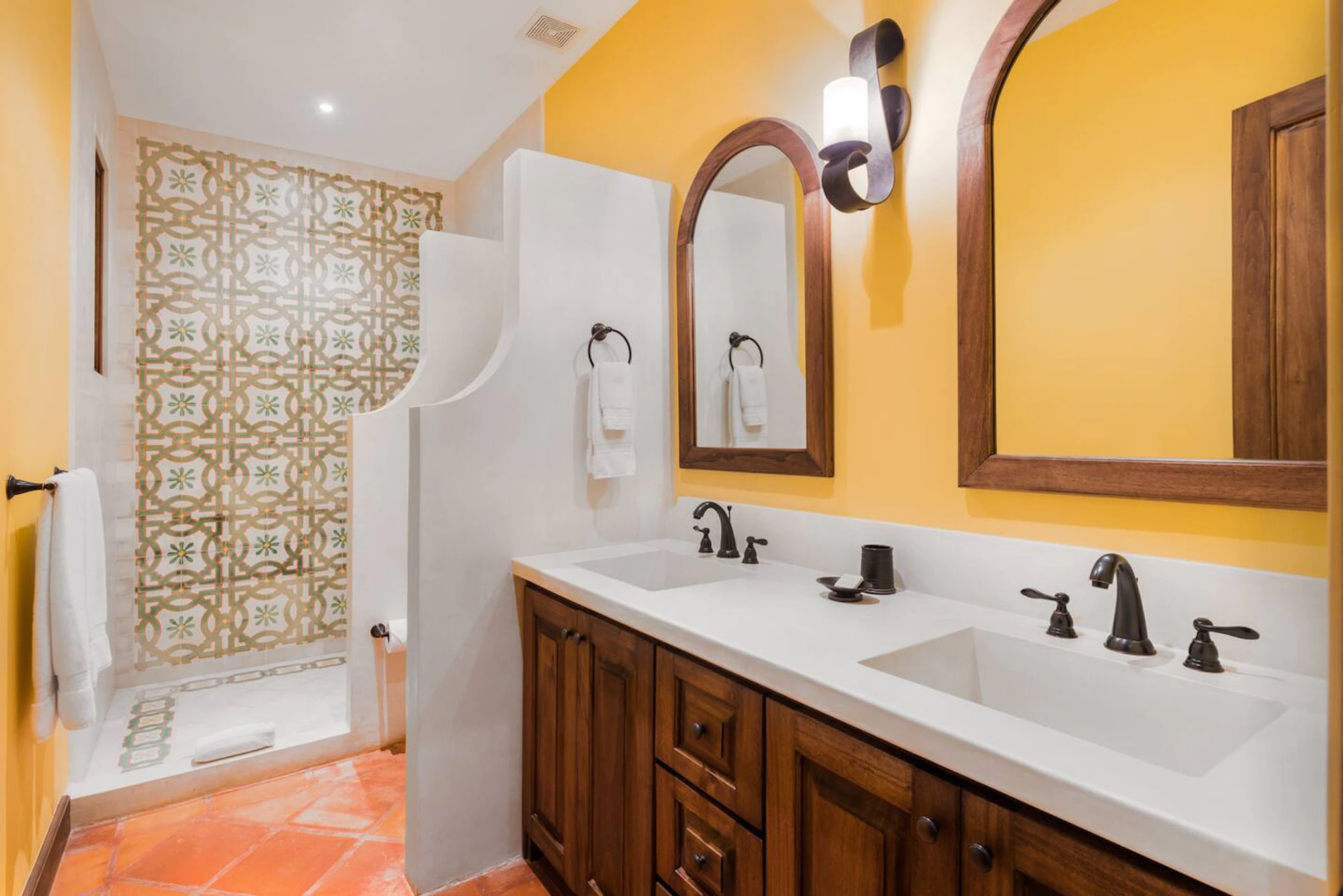 Casa Pelicano Bathroom