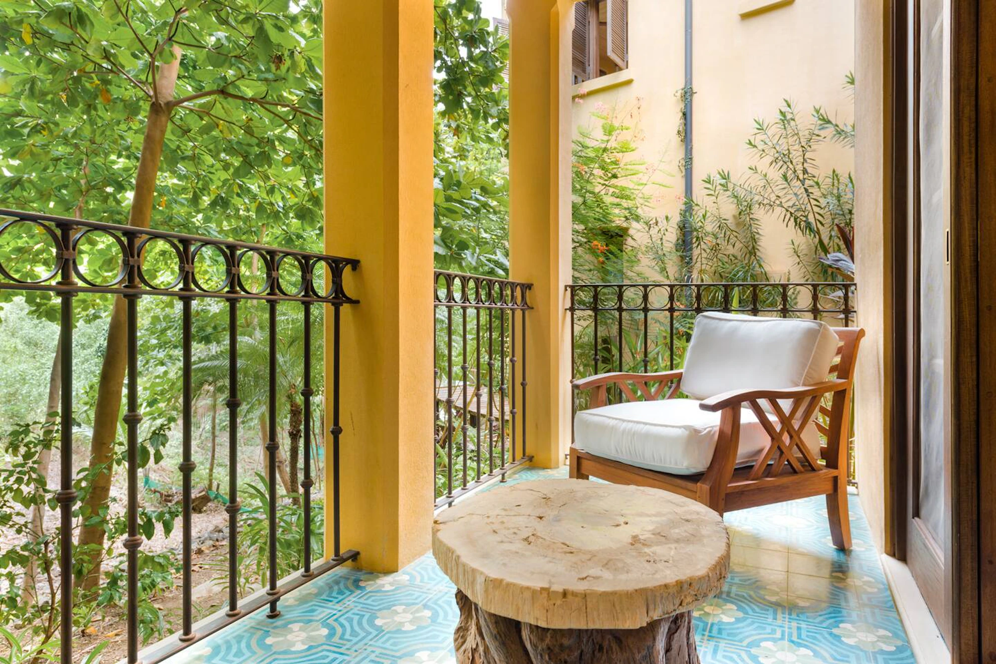 Casa Pelicano Balcony