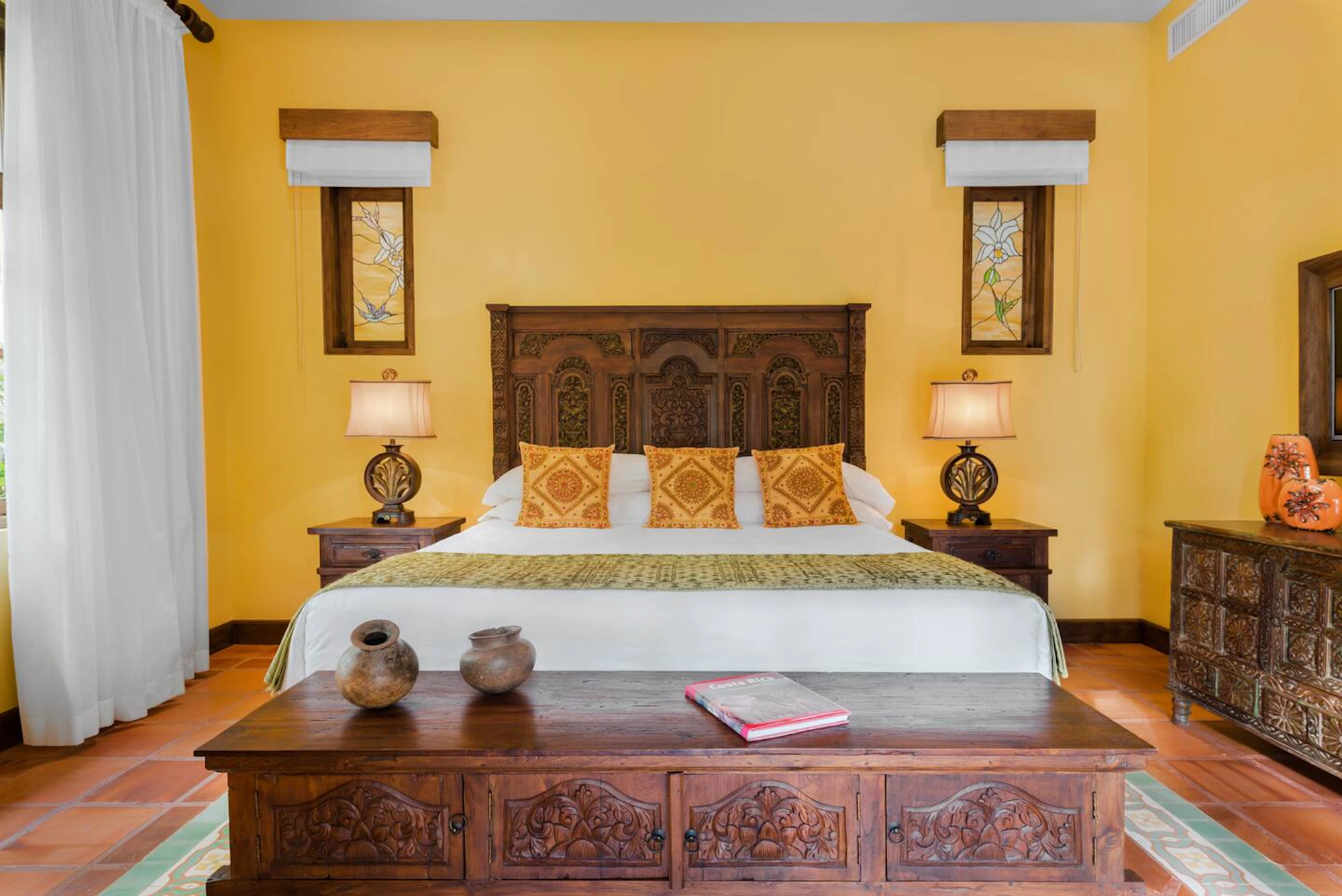 Casa Pelicano Guest Room