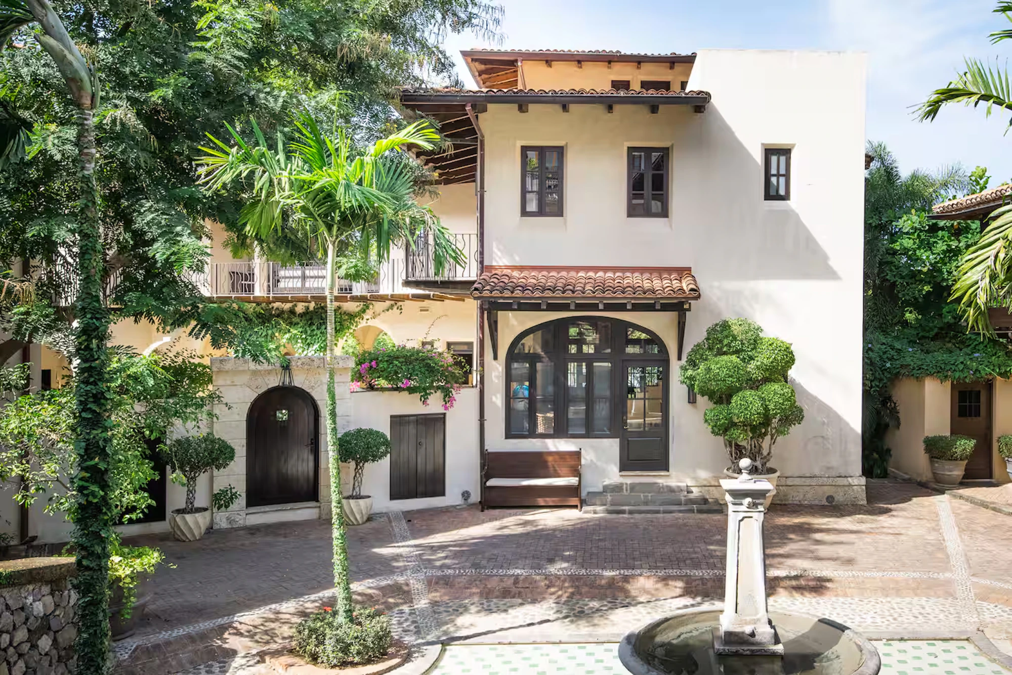 Casa Brewer Living Room