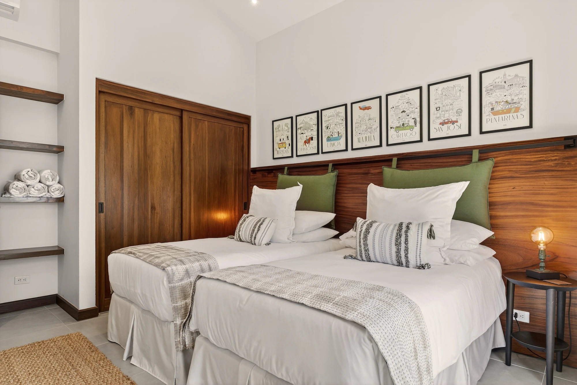 Coralina Flat | 206 Plaza Pienza