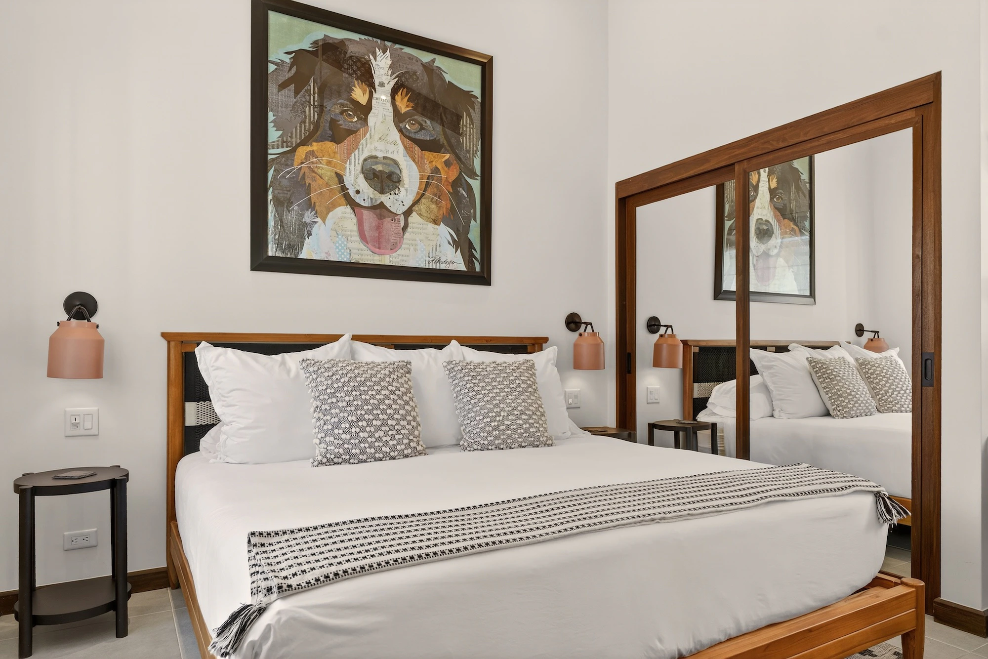 Coralina Flat | 206 Plaza Pienza