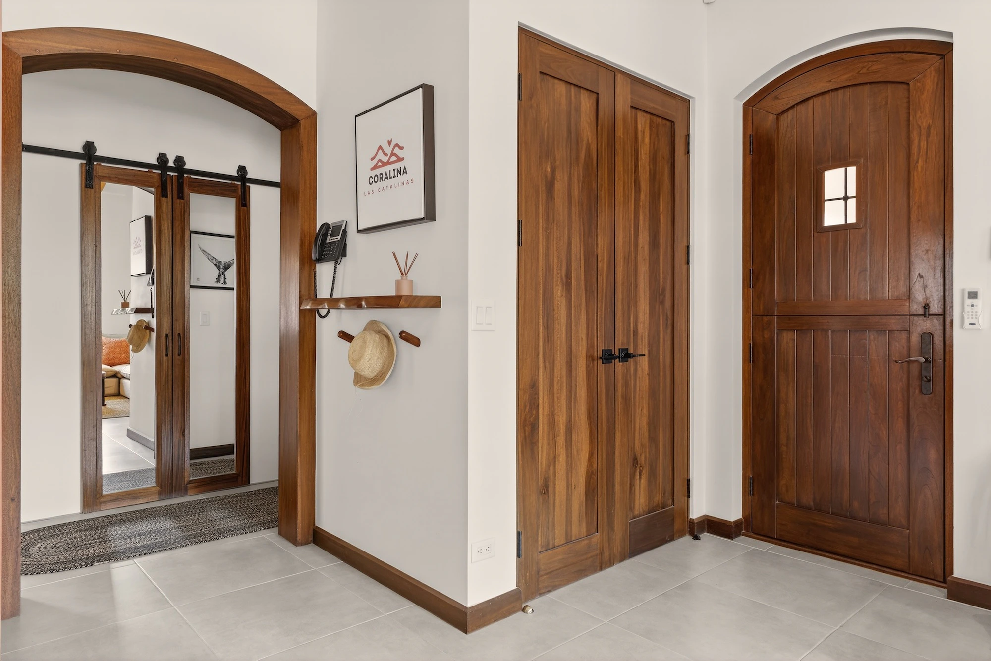 Coralina Flat | 206 Plaza Pienza