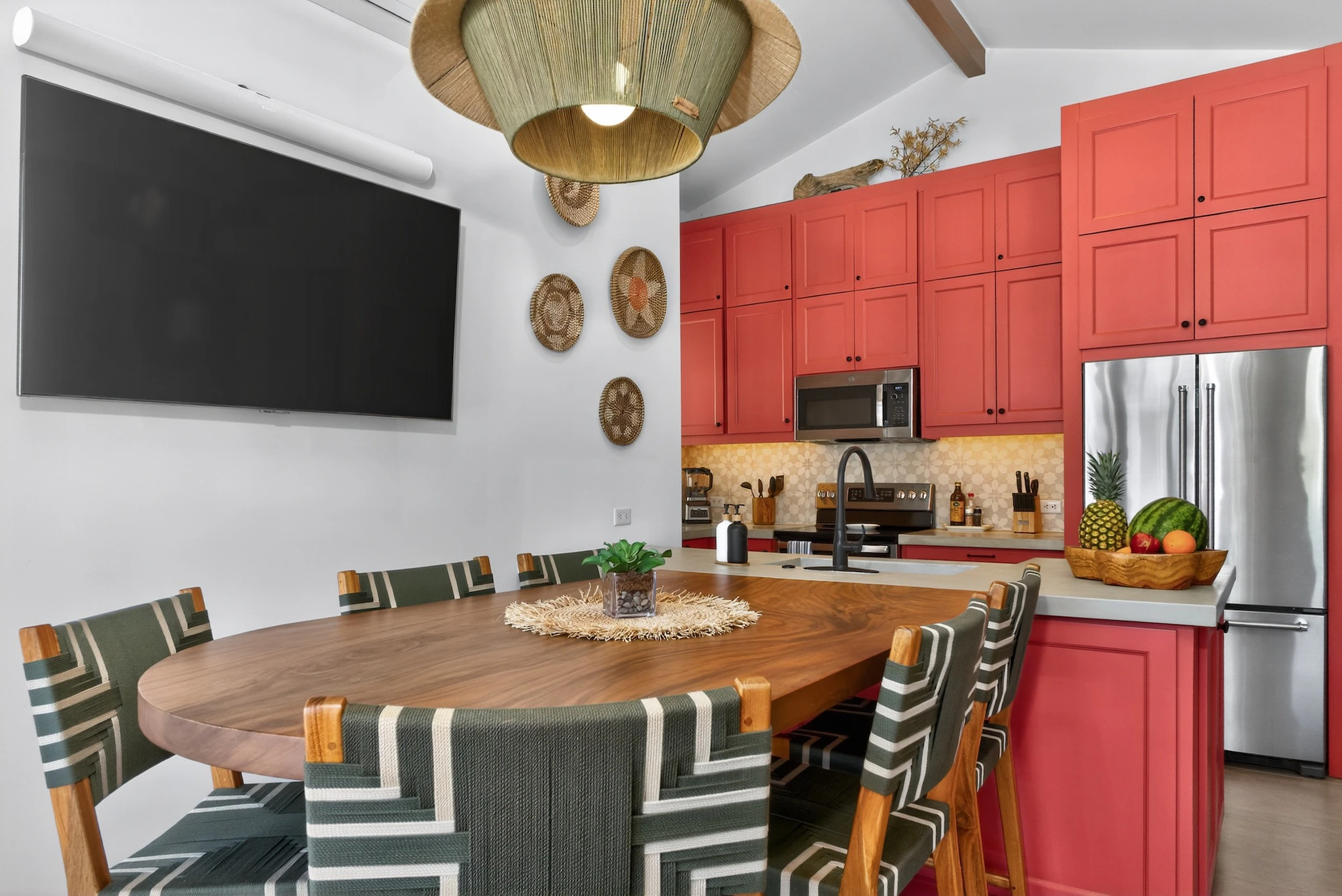 Coralina Flat | 206 Plaza Pienza