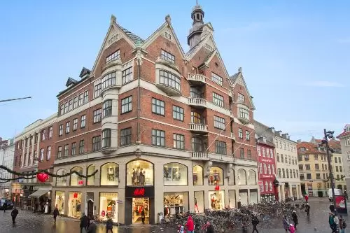 Bygningen med Compass Academy's lokaler