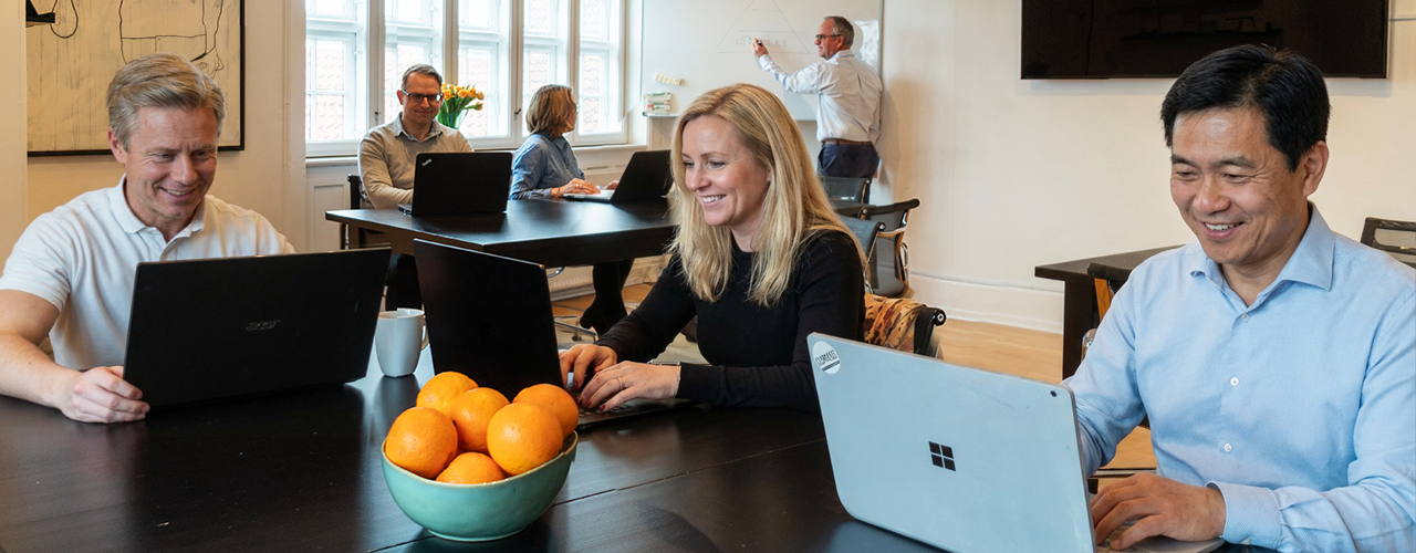 Undervisning i kursuslokalerne hos Compass Academy