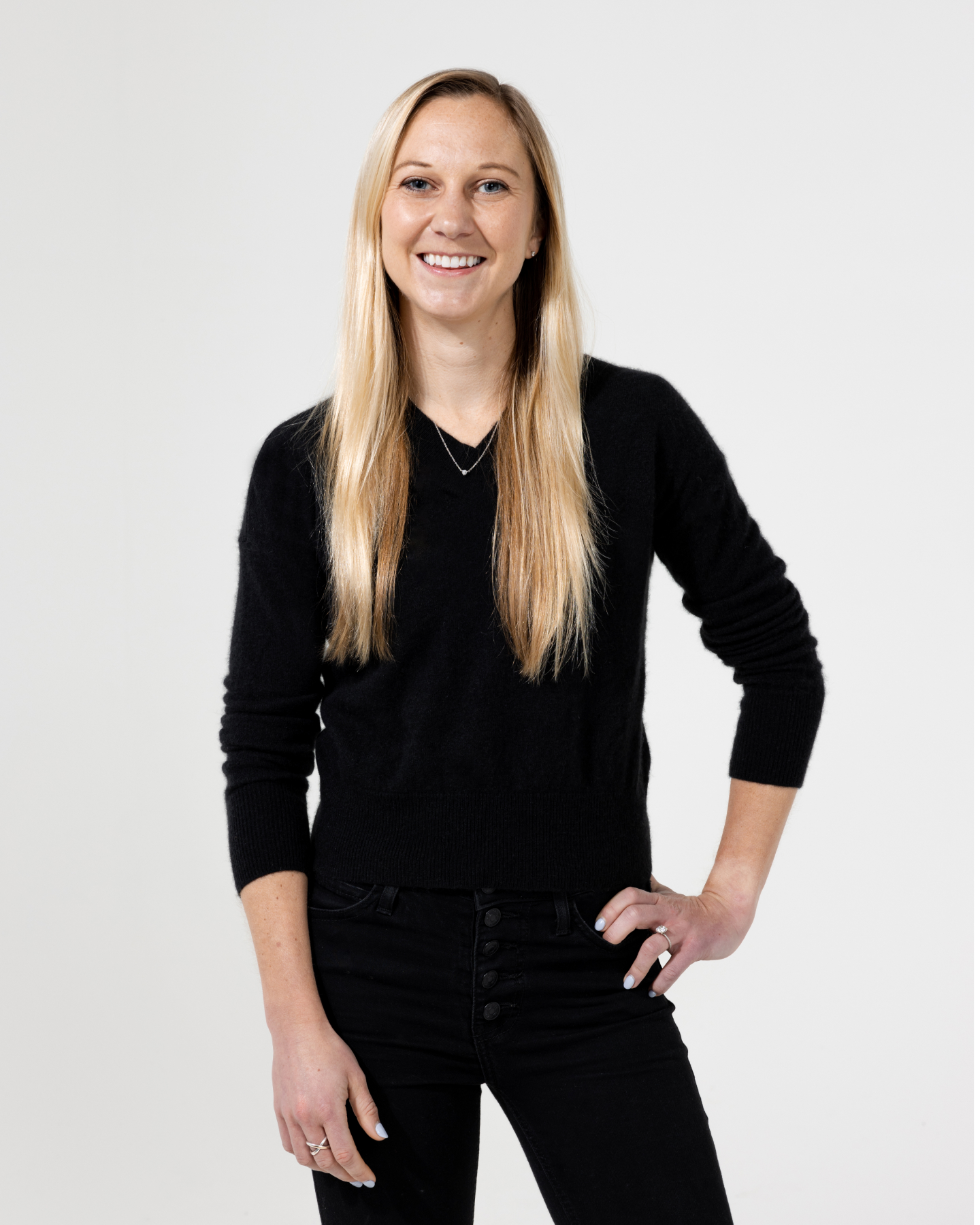 employeespotlight_anna_1440x1800.jpg