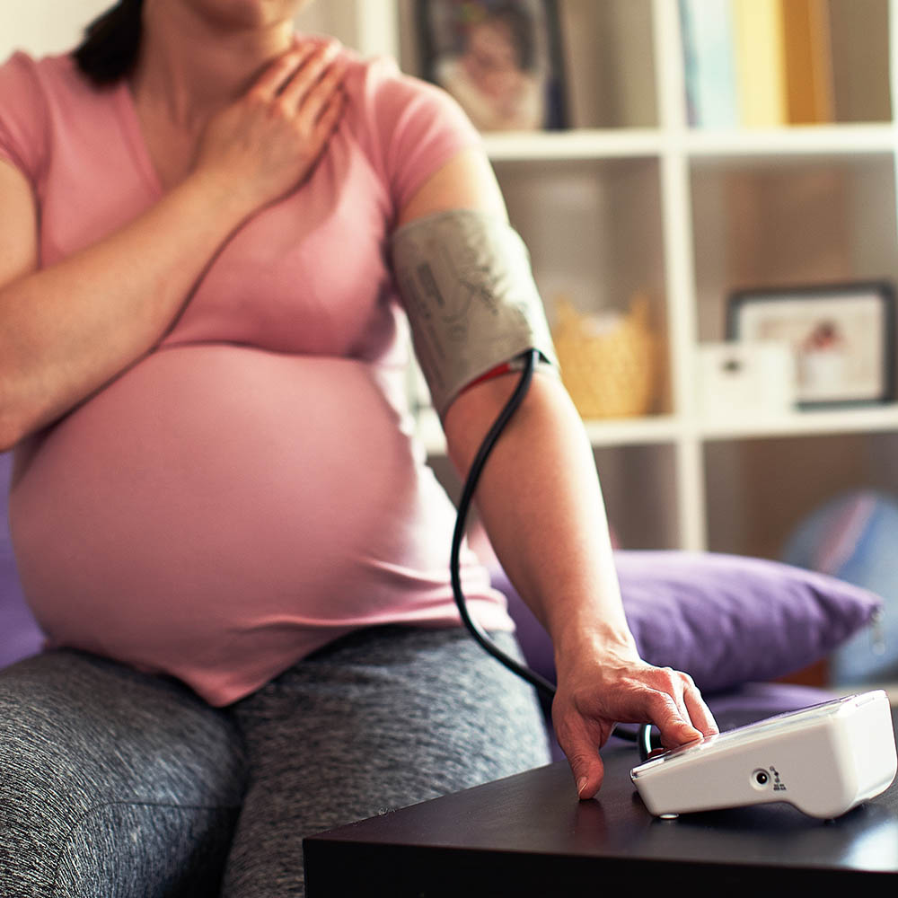 Je bloeddruk regelmatig controleren tijdens je zwangerschap is een verstandige gewoonte