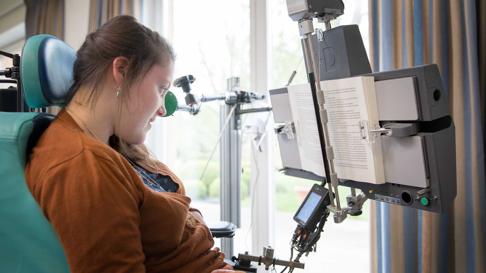 rolstoel met spraaktechnologie