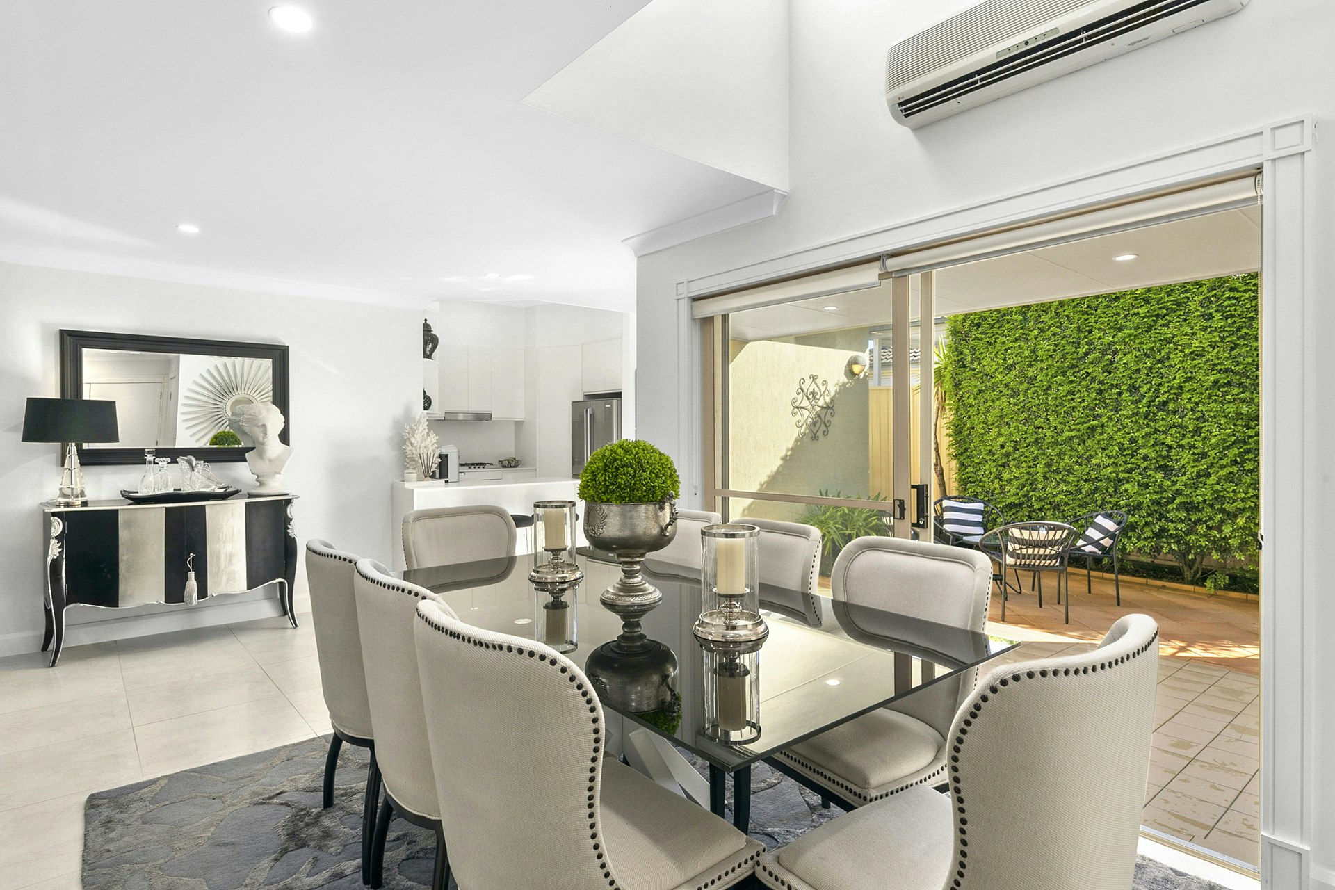 Image of dining room