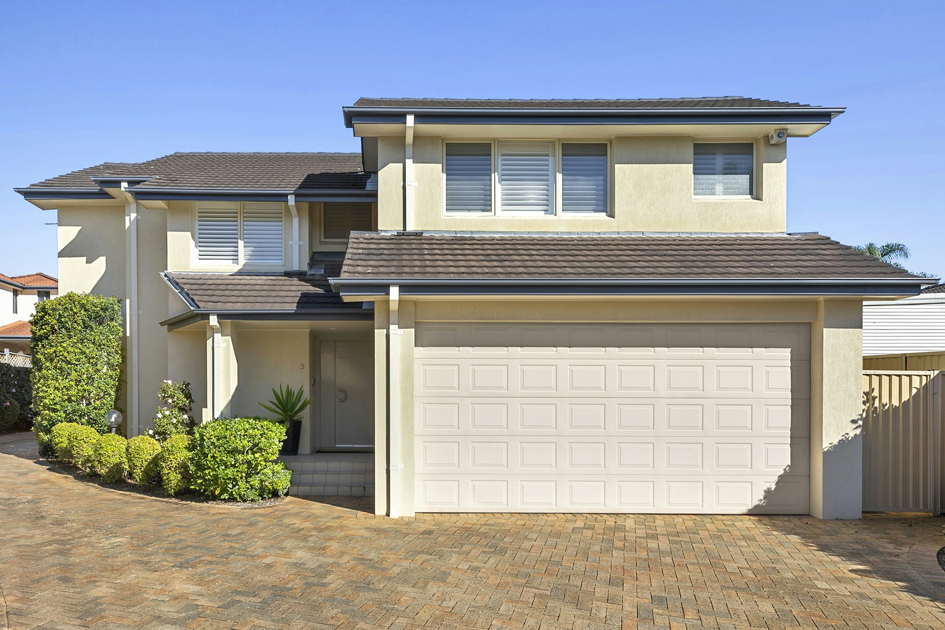 Image of garage