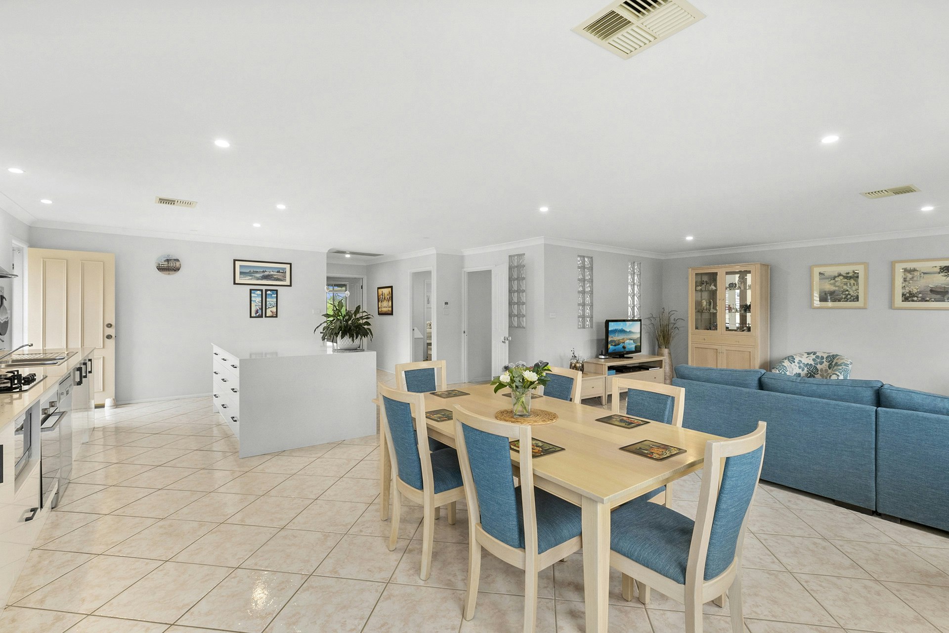 Image of dining room