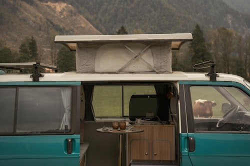 Pop top roof and standing height in VW T4 from Balkan Campers