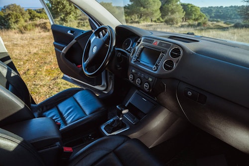 Front seats of VW Tiguan with 4WD and Roof tent from Balkan Campers in Kamenjak National Park, Croatia