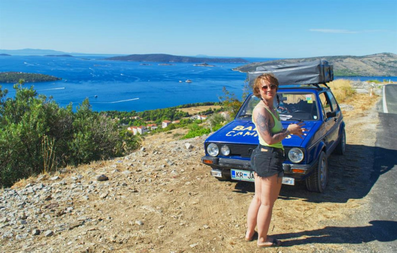 Balkan Campers customers on Adriatic coast highway with their Golf 1 Vučko