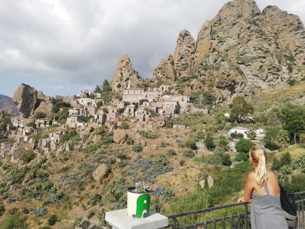 South Italian Road trip with Balkan Camper van