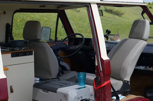 VW T3 Campervan from Balkan Campers - twisting front seat