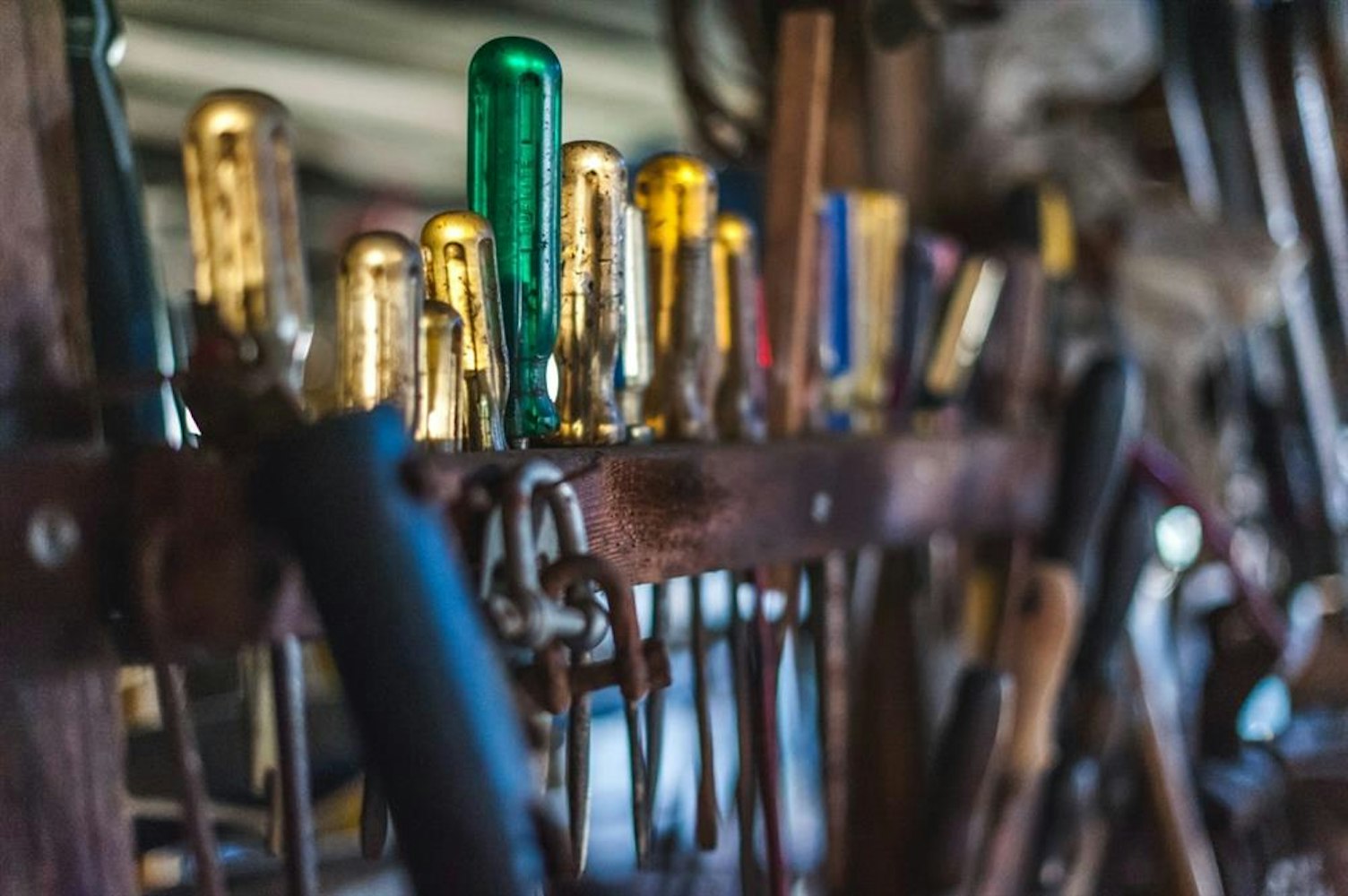 Mechanical tools for VW campervan repair