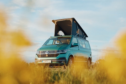 VW California ocean rental - pop top roof
