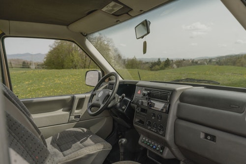 Front seats in VW T4 Campervan
