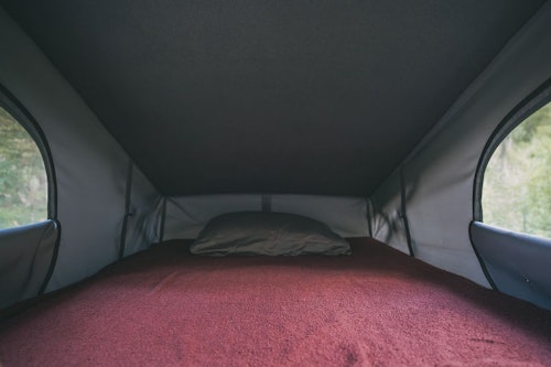 Pop top roof in VW T6 from Balkan Campers