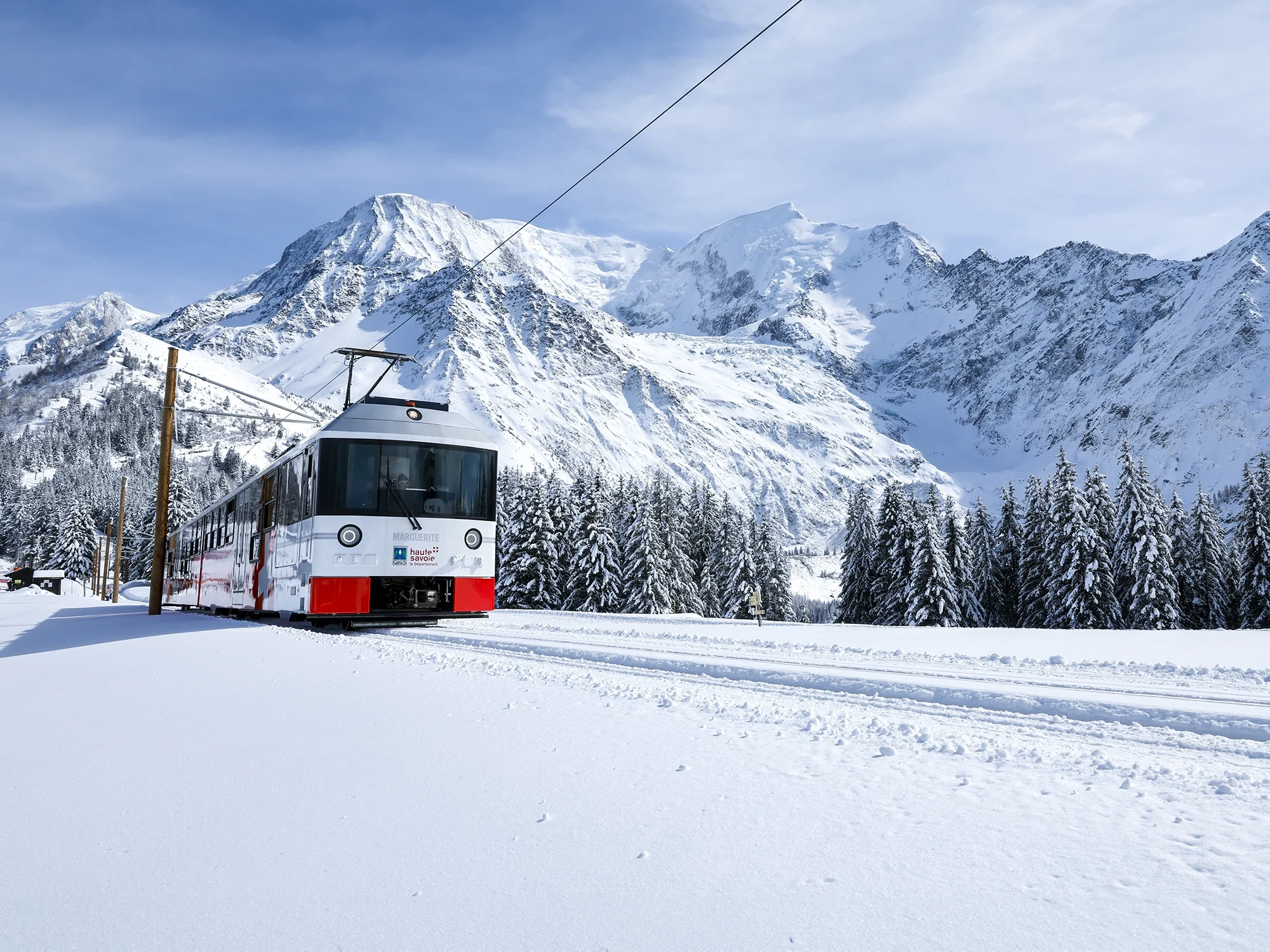 Tramway du Mont-Blanc Winter