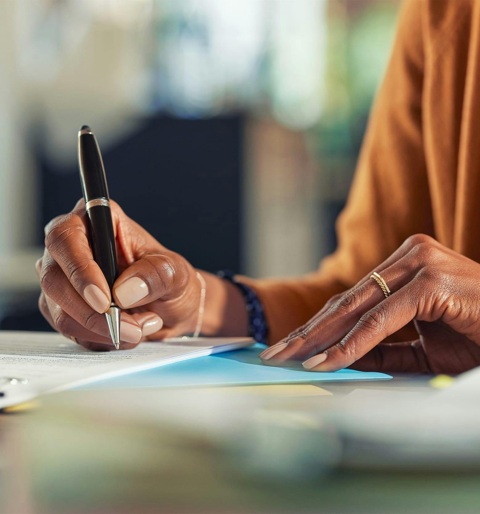 woman filling out form
