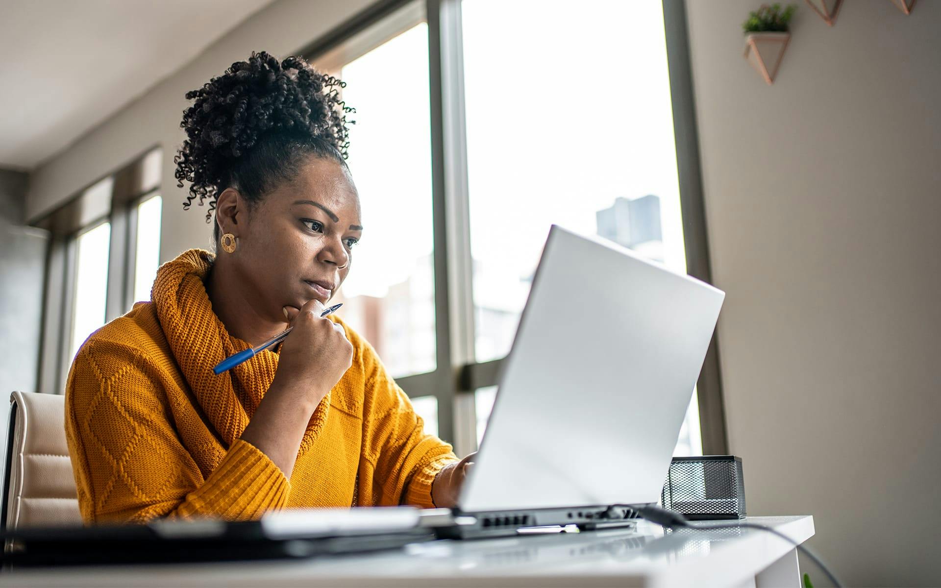 woman on laptop