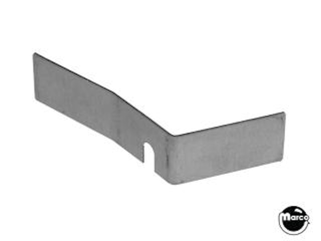 Bracket ball trap