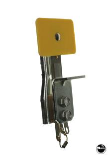 Target switch - yellow rectangular