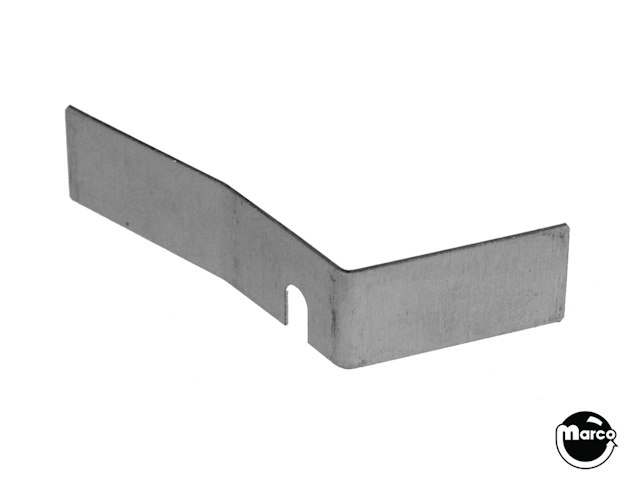 Bracket ball trap