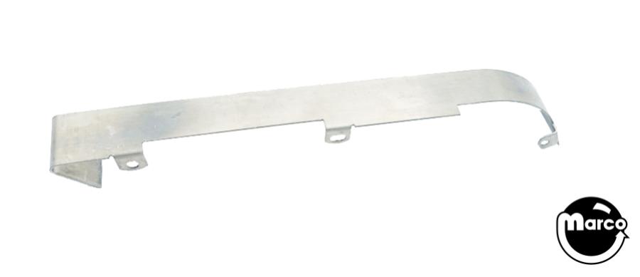Bracket-kick out coil race track
