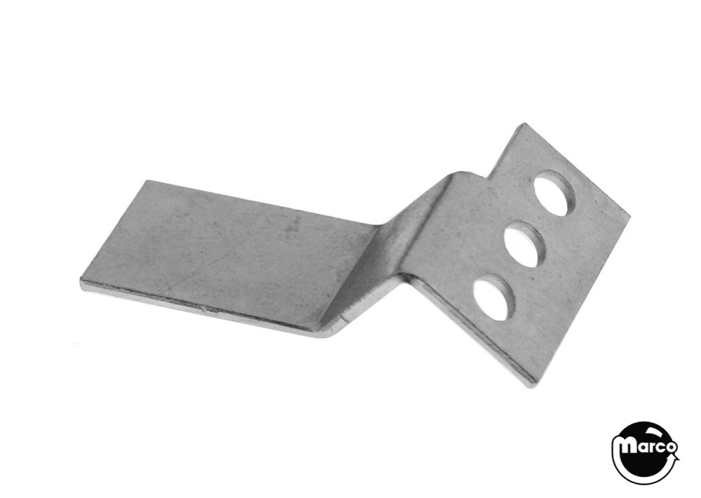 Ball deflector bracket