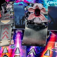 STRANGER THINGS PREMIUM (Stern) Pinball Machine