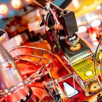 JAMES BOND 007 PREMIUM (Stern) Pinball Machine