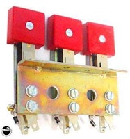Target switch - 3 bank red 3D square