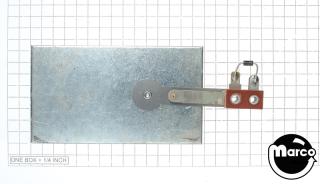 TOMMY (Data East) Mirror target assembly