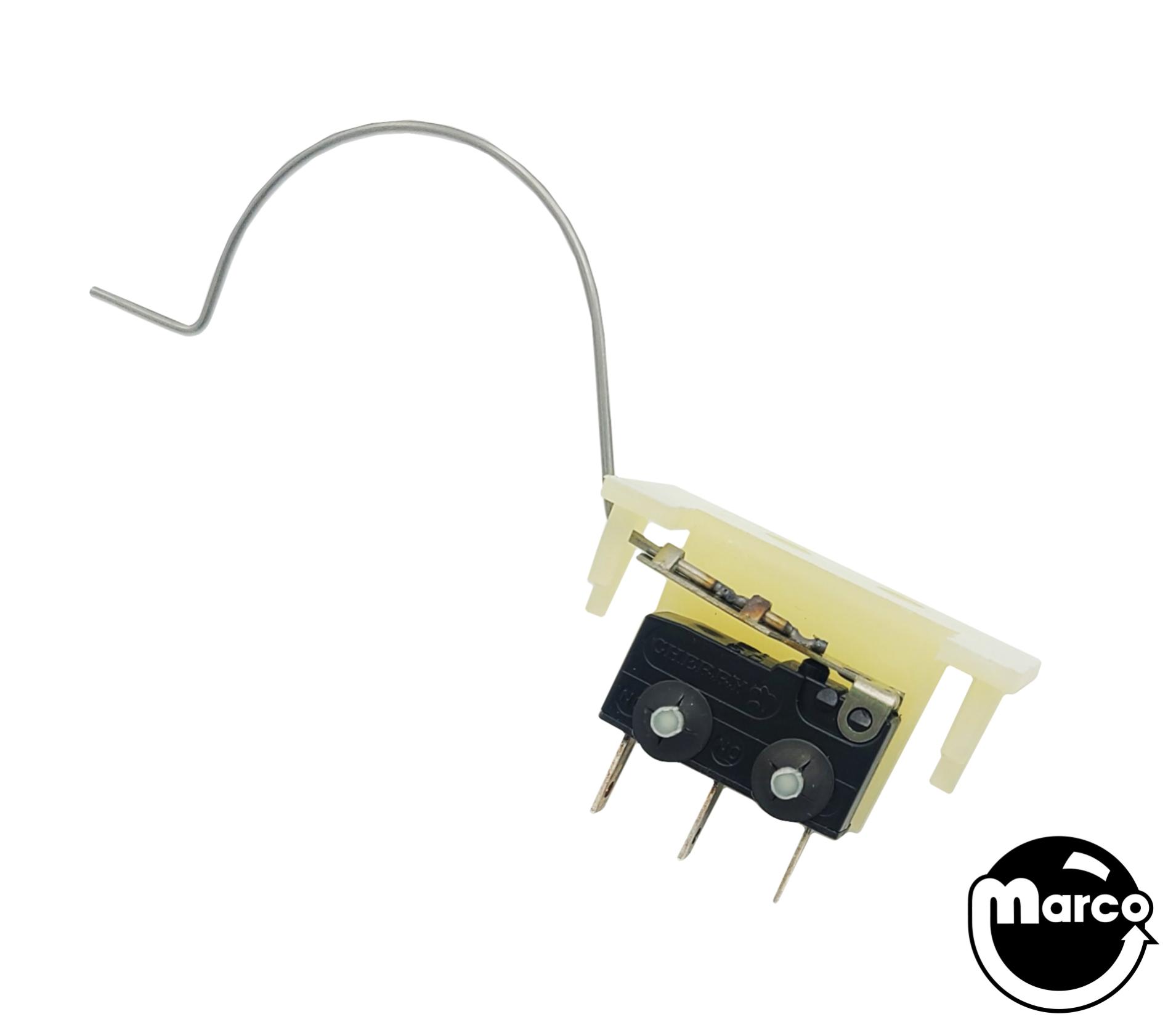 Rollover switch assembly Stern - left light