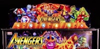 AVENGERS INFINITY (Stern) Topper