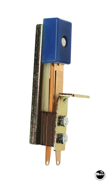 Target switch - 3D narrow blue