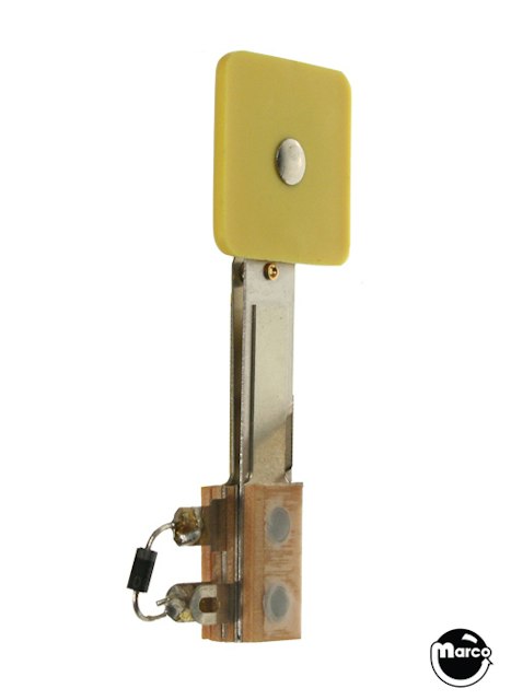 Target switch subassembly - square yellow left lug
