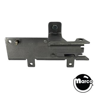 515-9689-01 - Auto plunger bracket Stern with Tabs - Marco