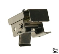 Control gate rail mount