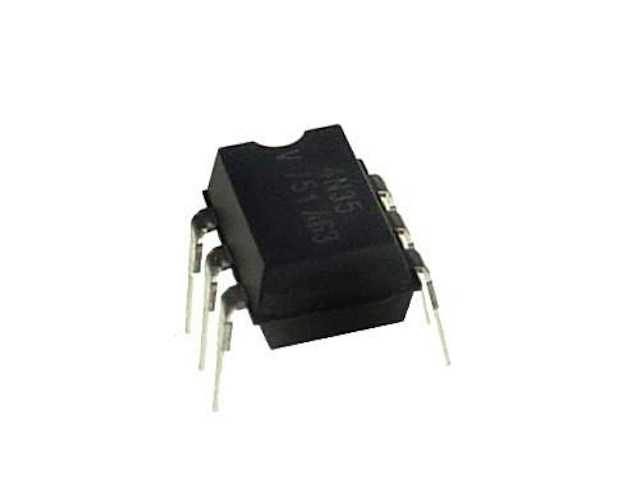 IC - 6 pin DIP opto 100% ctr 4N35