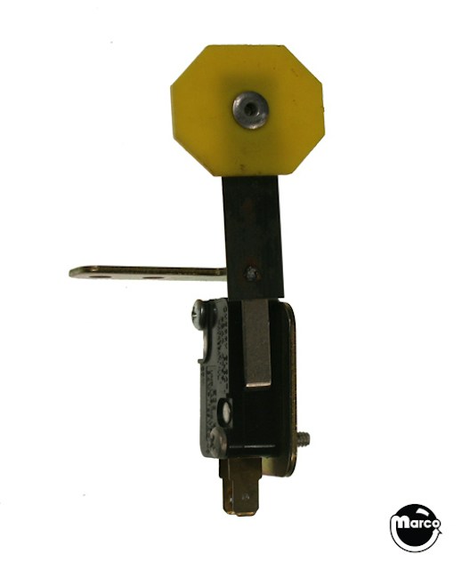 Target switch - octagon yellow Atari