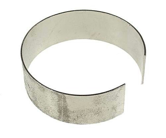 Hole liner