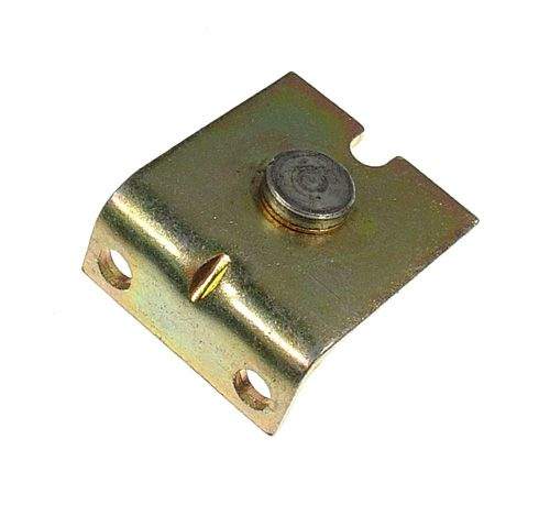 Bracket - drop target stop